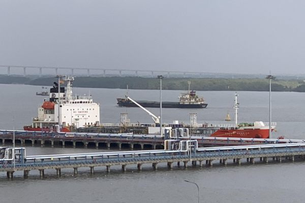 Chuyến tàu dung môi chở theo 2000mt  Butyl Acetate và Ethyl Acetate  từ nhà cung cấp SK Singapore cập cảng Đình Vũ, Hải Phòng.